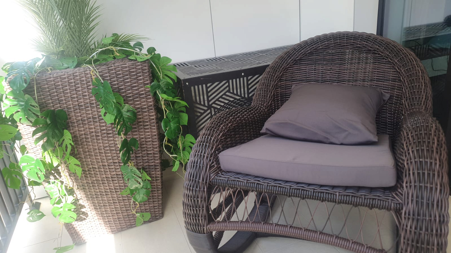 Комплект CHELSEA на балконе